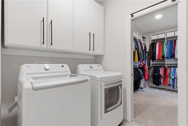 12527 W 182nd Court, Overland Park, KS 66013