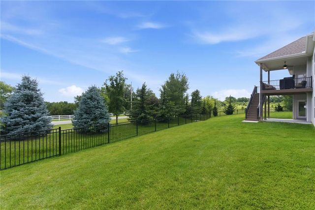 12527 W 182nd Court, Overland Park, KS 66013