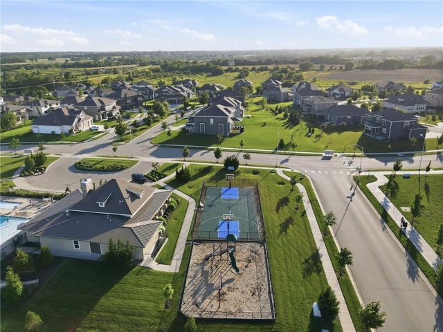12527 W 182nd Court, Overland Park, KS 66013