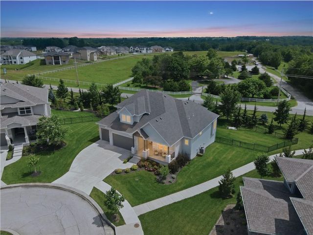 12527 W 182nd Court, Overland Park, KS 66013