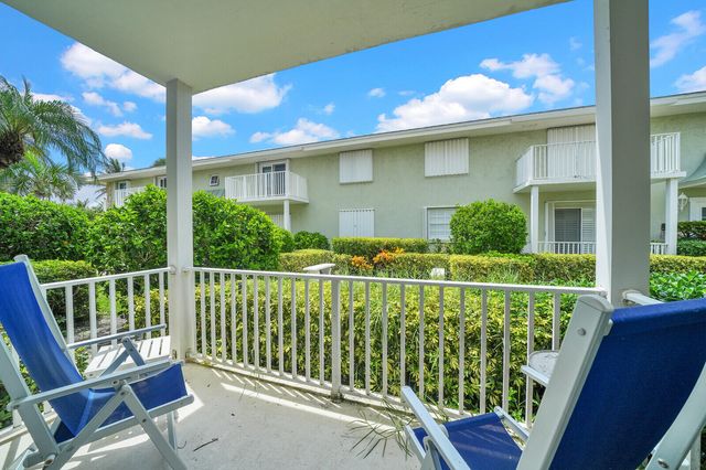 5500 OLD OCEAN Boulevard 108, Ocean Ridge, FL 33435