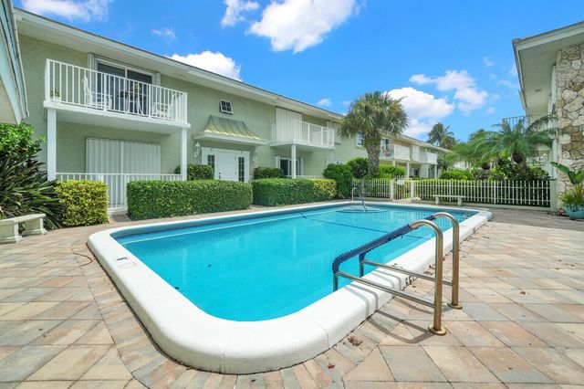5500 OLD OCEAN Boulevard 108, Ocean Ridge, FL 33435