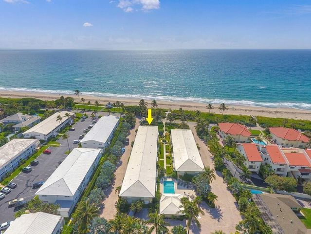 5500 OLD OCEAN Boulevard 108, Ocean Ridge, FL 33435