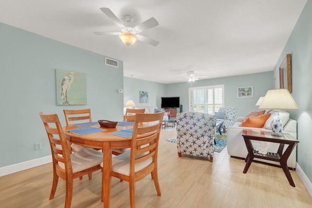 5500 OLD OCEAN Boulevard 108, Ocean Ridge, FL 33435