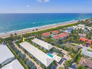 5500 OLD OCEAN Boulevard 108, Ocean Ridge, FL 33435