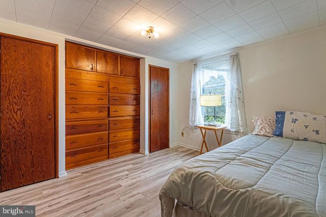 312 HAMMOND ST, Westernport, MD 21562