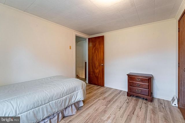 312 HAMMOND ST, Westernport, MD 21562