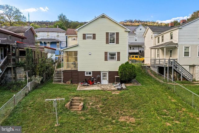 312 HAMMOND ST, Westernport, MD 21562