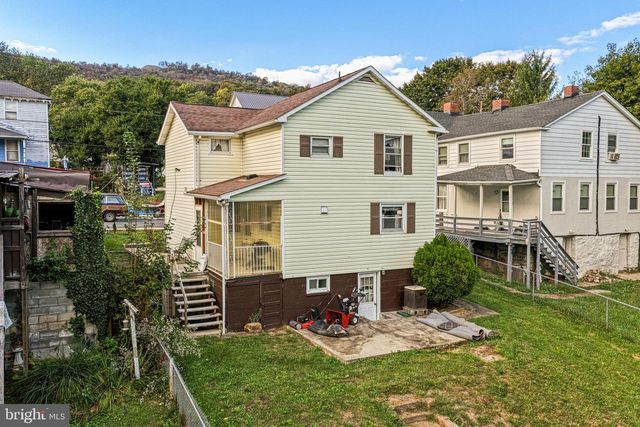 312 HAMMOND ST, Westernport, MD 21562