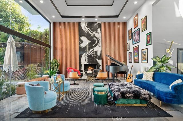 3020 Hollyridge Drive, Los Angeles, CA 90068