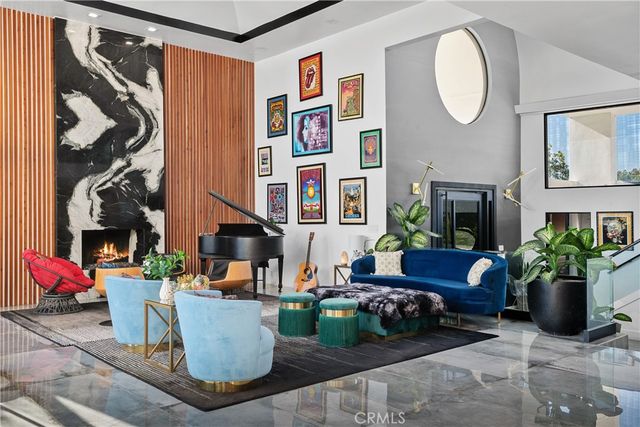 3020 Hollyridge Drive, Los Angeles, CA 90068