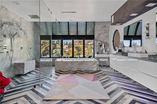 3020 Hollyridge Drive, Los Angeles, CA 90068