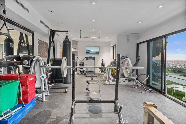 3020 Hollyridge Drive, Los Angeles, CA 90068