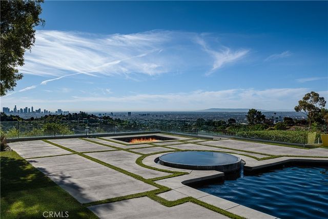 3020 Hollyridge Drive, Los Angeles, CA 90068