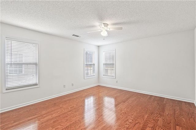 136 Baldwin Court, Newnan, GA 30263