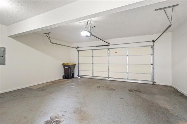 136 Baldwin Court, Newnan, GA 30263