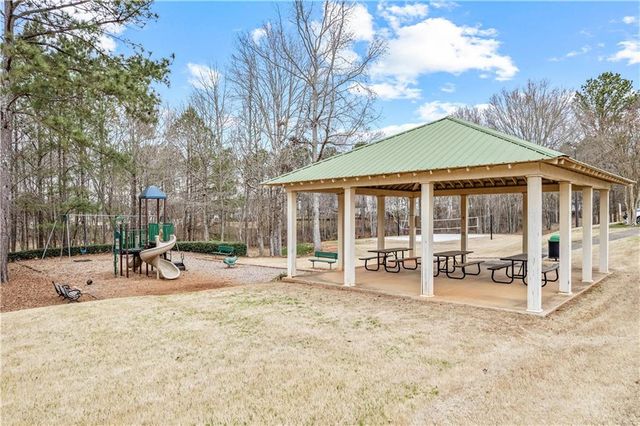 136 Baldwin Court, Newnan, GA 30263