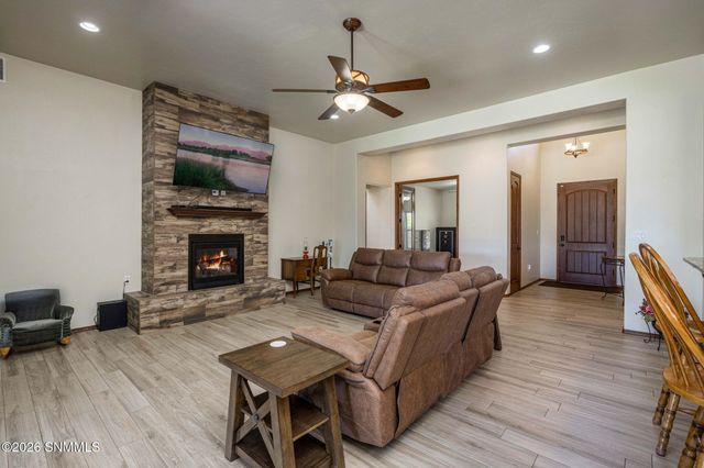 8366 Rancho Vista Loop, La Mesa, NM 88044