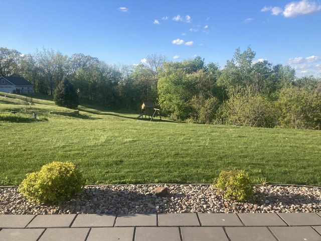 w3676 Highland DRIVE, La Crosse, WI 54601