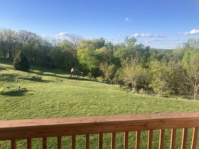 w3676 Highland DRIVE, La Crosse, WI 54601