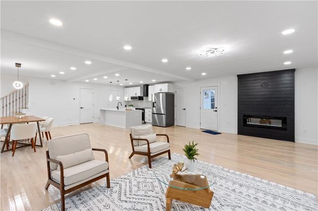 4307 Cedar Wood SW Drive, Lilburn, GA 30047