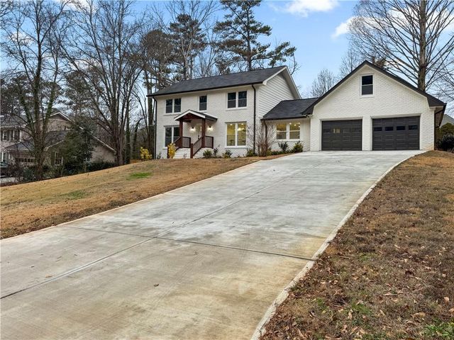 4307 Cedar Wood SW Drive, Lilburn, GA 30047