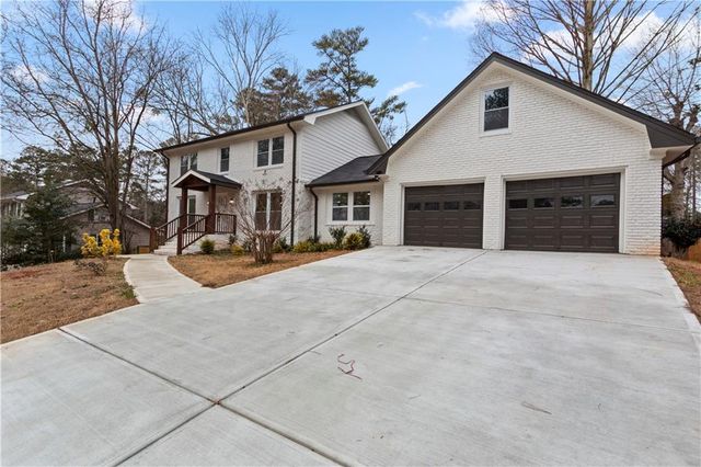 4307 Cedar Wood SW Drive, Lilburn, GA 30047