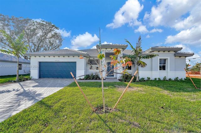 27210 SW 159th Path 10, Homestead, FL 33031
