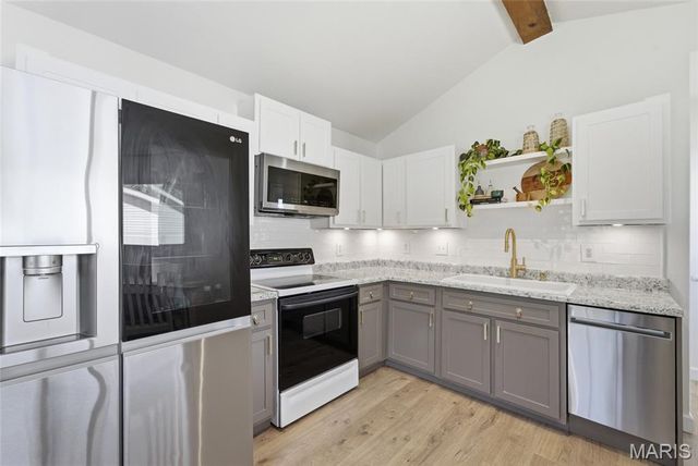 1455 Ladd Avenue, Edwardsville, IL 62025