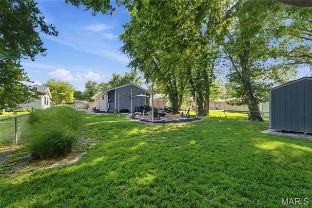 1455 Ladd Avenue, Edwardsville, IL 62025