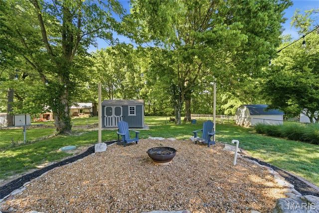 1455 Ladd Avenue, Edwardsville, IL 62025