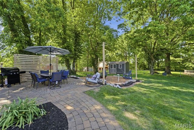 1455 Ladd Avenue, Edwardsville, IL 62025