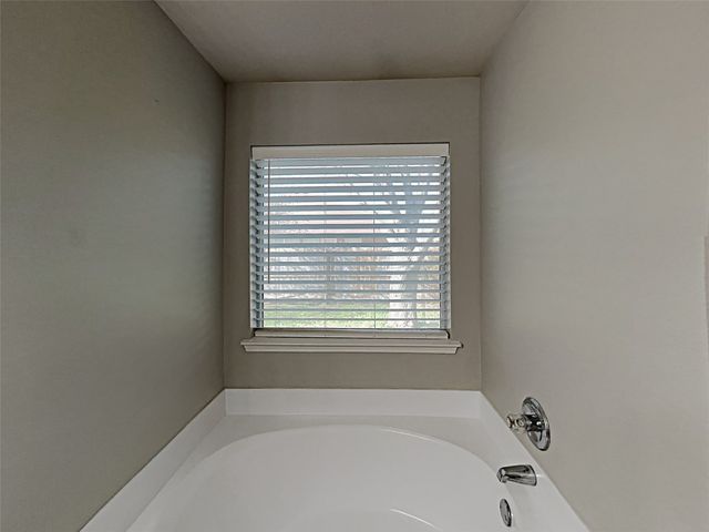 501 Marybeth Drive, Burleson, TX 76028