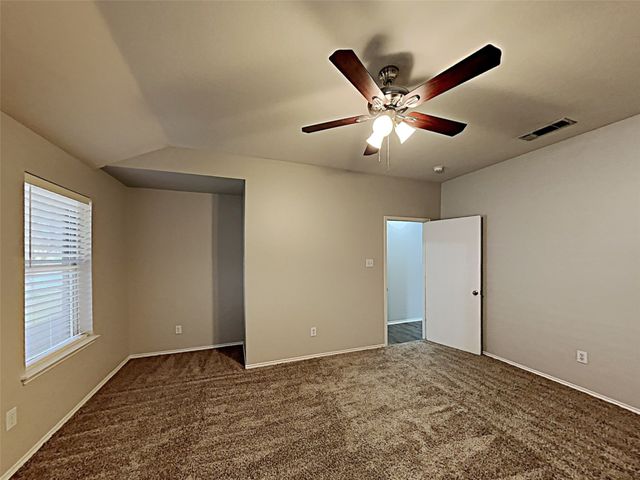 501 Marybeth Drive, Burleson, TX 76028