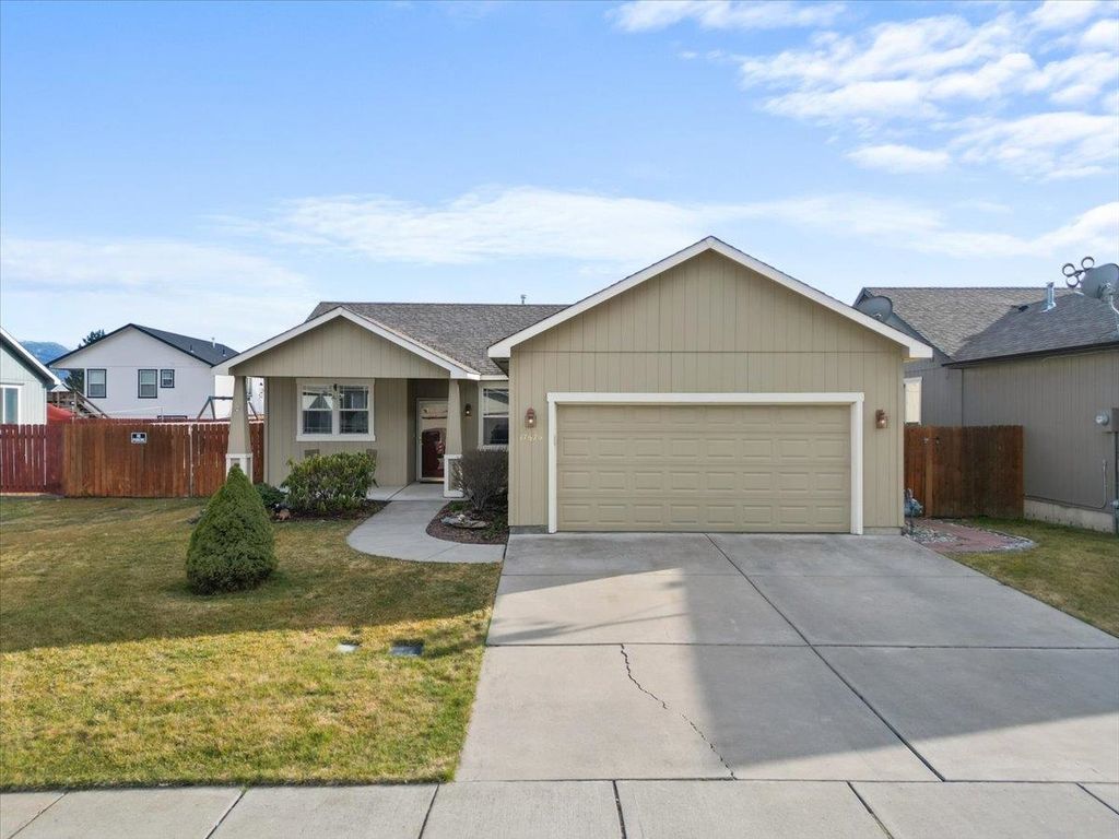 17620 E 2nd Ln, Spokane Valley, WA 99016