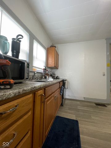 215 E Laurel Street, Seymour, IN 47274