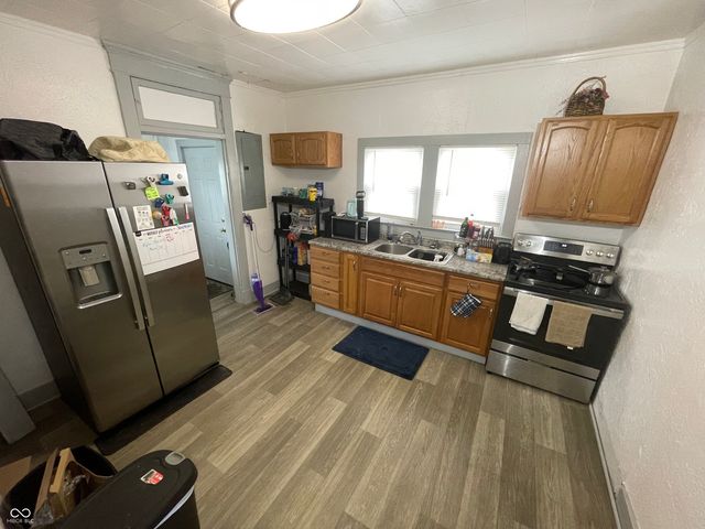 215 E Laurel Street, Seymour, IN 47274