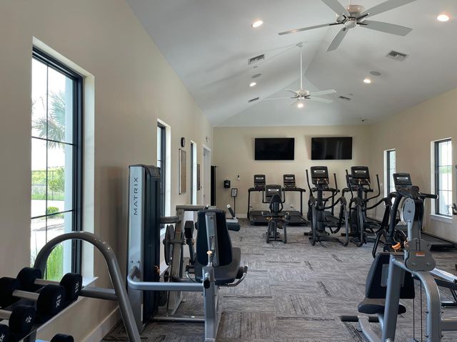4005 WESTWOOD FIELDS LOOP 4005, Plant City, FL 33565