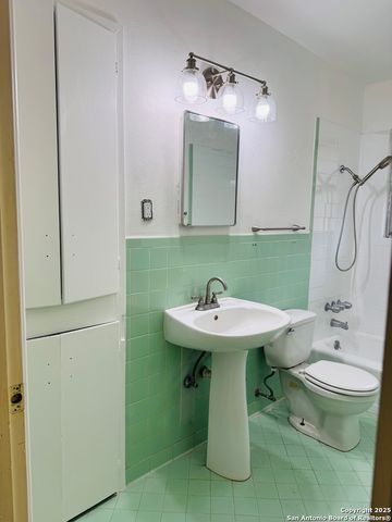 4506 Hollyridge, San Antonio, TX 78228