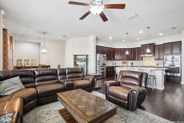 25322 Pleasant Beach, San Antonio, TX 78255