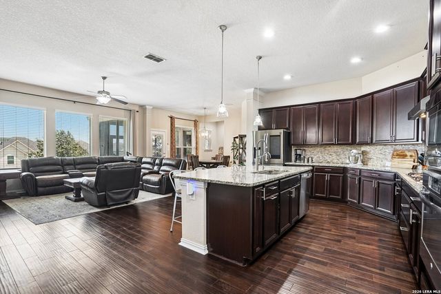 25322 Pleasant Beach, San Antonio, TX 78255