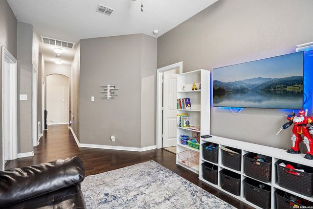 25322 Pleasant Beach, San Antonio, TX 78255