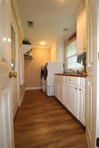 138 Weatherby Drive, Hooks, TX 75561