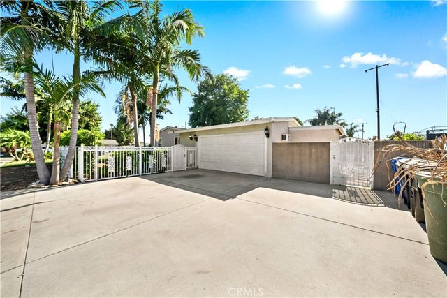 925 E Florence, West Covina, CA 91790