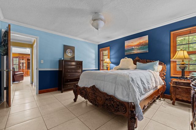 10010 NW 135th Street, Hialeah Gardens, FL 33018