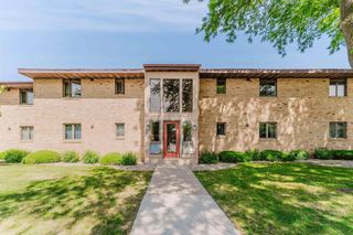 280 N CAMPBELL ROAD #C, Oshkosh, WI 54902