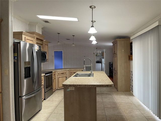 7690 SE 193RD AVENUE, Morriston, FL 32668