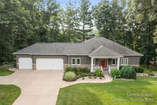 12169 Pine Meadows Drive, Wayland, MI 49348