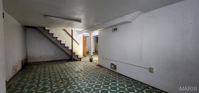 2350 Chambers Road, St Louis, MO 63136