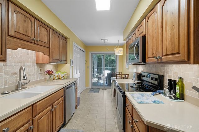 40 Nicholson Court, Dayton, OH 45459